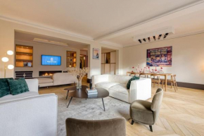 City Luxury: 3BR, Prime Location